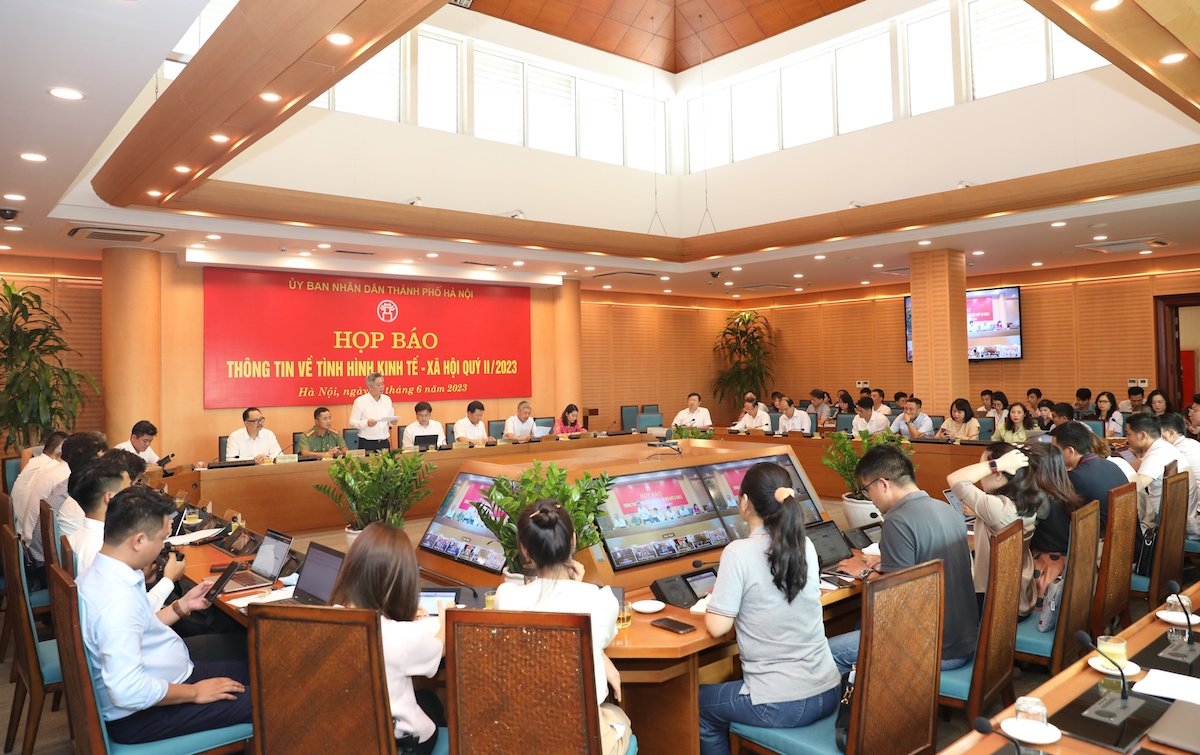 UBND thành phố Hà Nội tổ chức họp báo thông tin về tình hình kinh tế - xã hội quý II/2023.