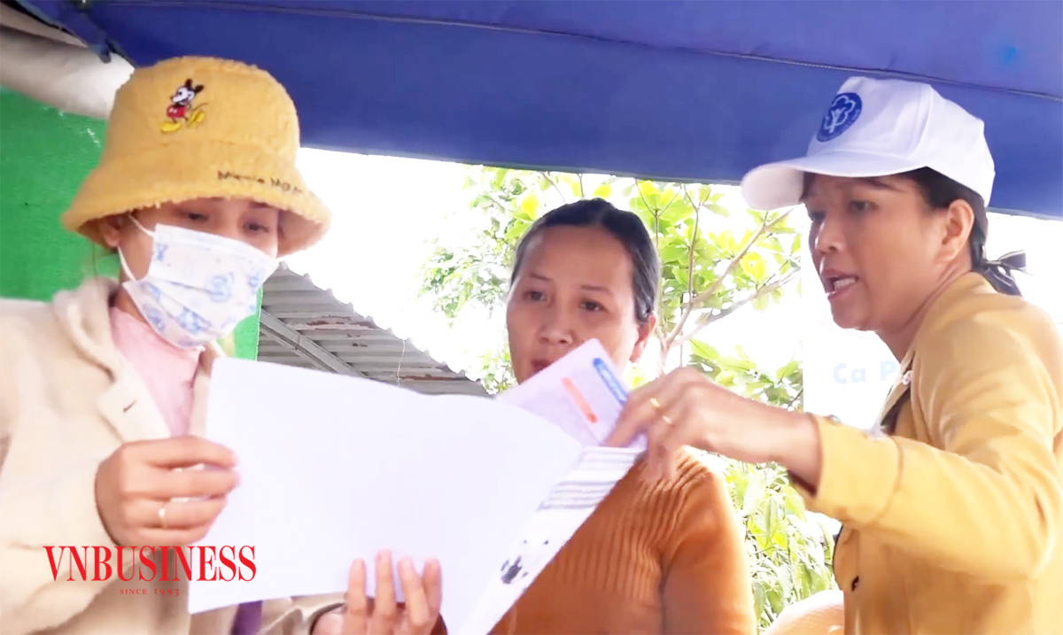 Để đưa chính sách BHXH đi vào cuộc sống, cần những người 'truyền lửa' bám sát cơ sở, địa phương.