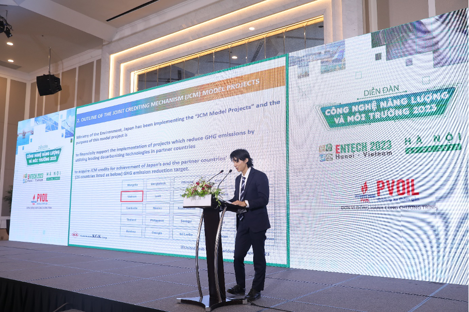 Tại diễn đàn, các chuyên gia đề xuất, Việt Nam cần đẩy mạnh triển khai các chương trình nghiên cứu, phát triển công nghệ năng lượng tái tạo, công nghệ môi trường.