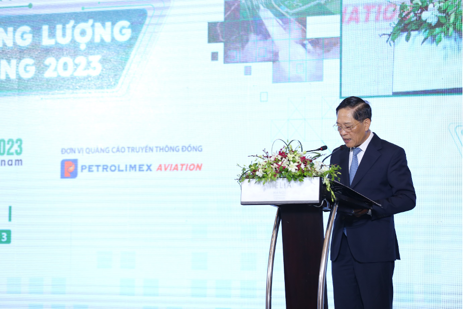 Thứ trưởng Bộ Khoa học và Công nghệ Trần Văn Tùng phát biểu tại diễn đàn.