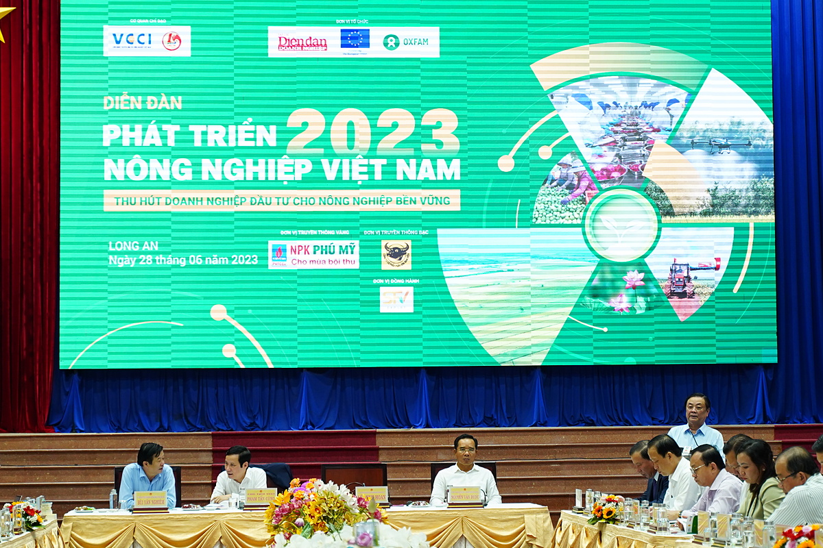 VCCI và Ủy ban nhân dân tỉnh Long An phối hợp tổ chức Diễn đàn.