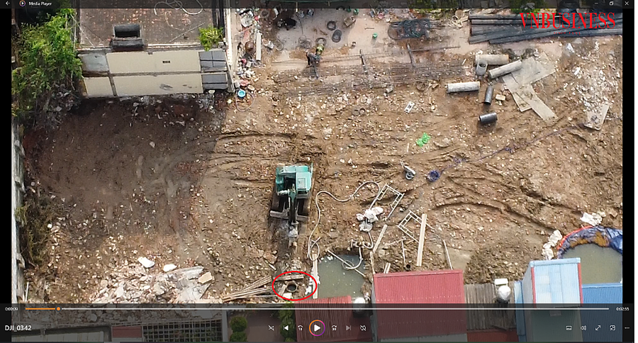 16h30 chiều ngày 11/6, máy khoan bắt đầu ra khoan vị trí cọc C22 &lpar;ảnh cắt từ clip&rpar;.