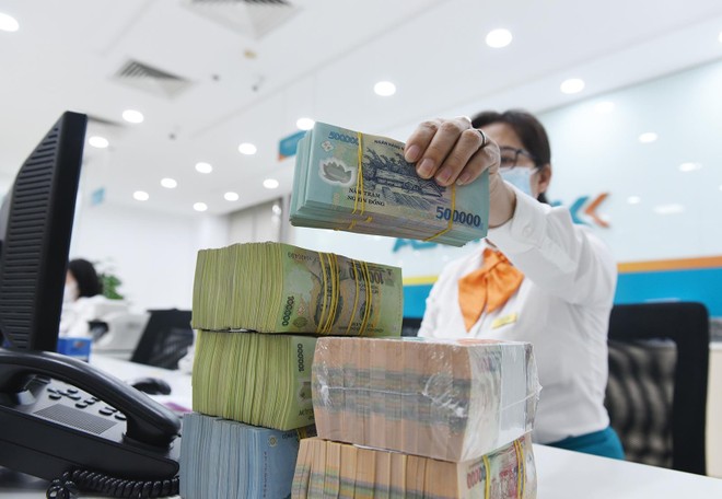 Hạn mức tăng trưởng tín dụng mà NHNN giao cho các ngân hàng từ đầu năm là 11%, nên mức tăng 4,2% hiện nay là rất thấp, còn nhiều dư địa để các ngân hàng cho doanh nghiệp vay vốn.