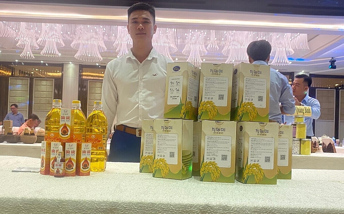 HTX nông nghiệp Quang Duy &lpar;Bắc Giang&rpar; tham gia hội nghị nhằm tìm kiếm thêm các đối tác để mở rộng thị trường cho sản phẩm.