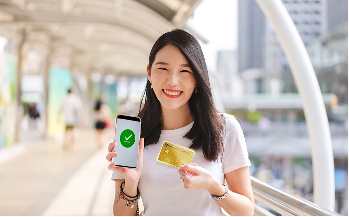 Siêu thẻ HDBank Petrolimex 4 trong 1 cân mọi nhu cầu chi tiêu.