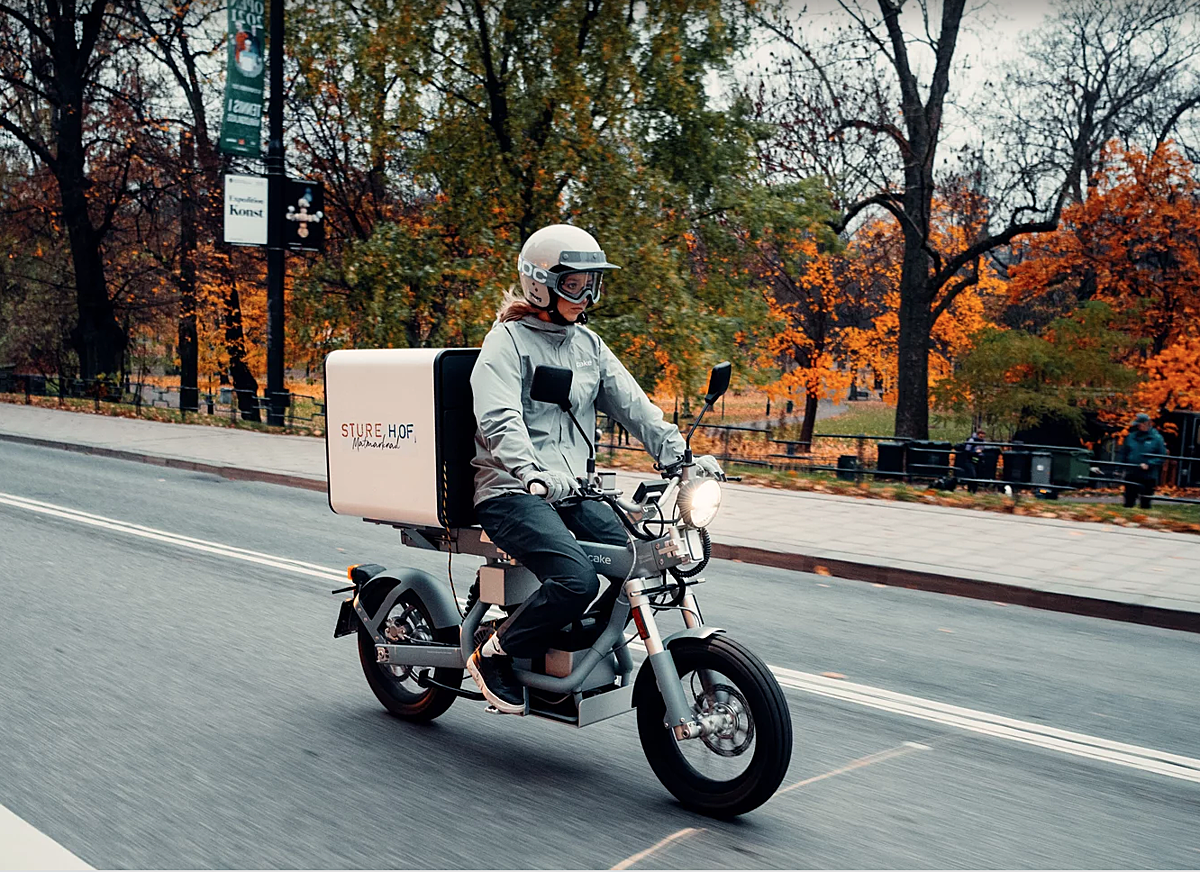 CAKE sản xuất xe đạp điện địa hình và trên đường phố. Ảnh: Cake