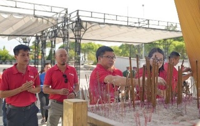 Hành hương tri ân đã trở thành một nét đẹp trong văn hóa doanh nghiệp ở Tập đoàn TNG.