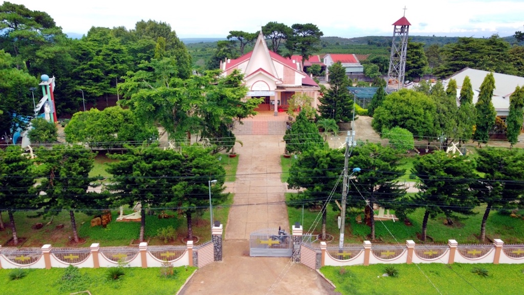 Giáo xứ La Sơn ở xã Ia Băng là nơi sinh hoạt của 3.000 giáo dân.