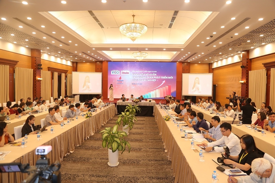 Diễn đàn phát triển kinh doanh: Tháo gỡ khó khăn, tạo không gian phát triển mới cho doanh nghiệp.