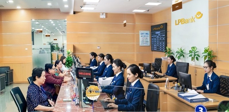 LPBank ghi nhận lợi nhuận giảm 51% trong quý II