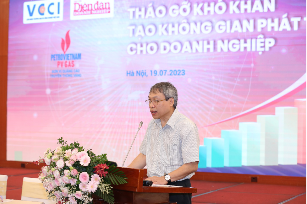 PGS. TS Bùi Quang Tuấn - Viện trưởng Viện Kinh tế Việt Nam.