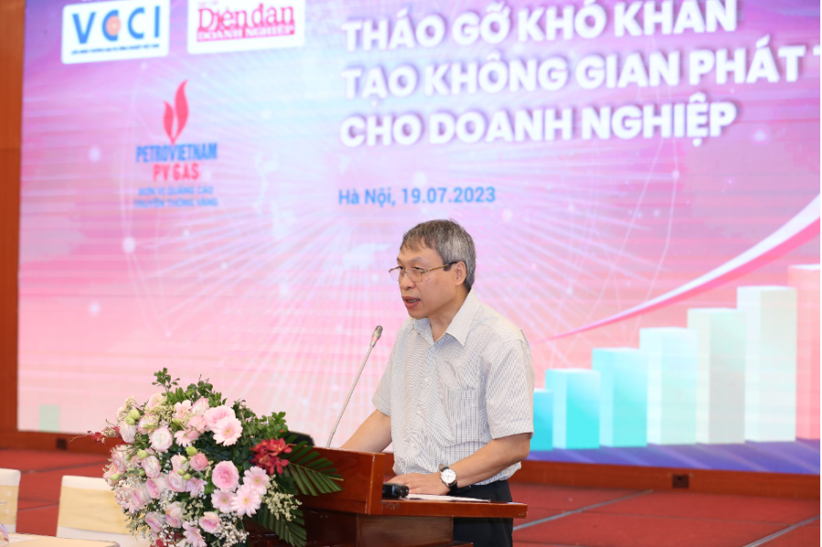 PGS. TS Bùi Quang Tuấn - Viện trưởng Viện Kinh tế Việt Nam.