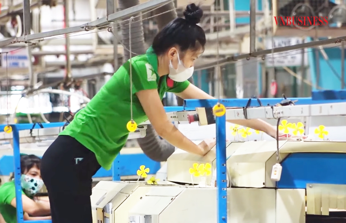 Cần chính sách hấp dẫn hơn để tăng sức hút với người lao động, giảm rút BHXH một lần.