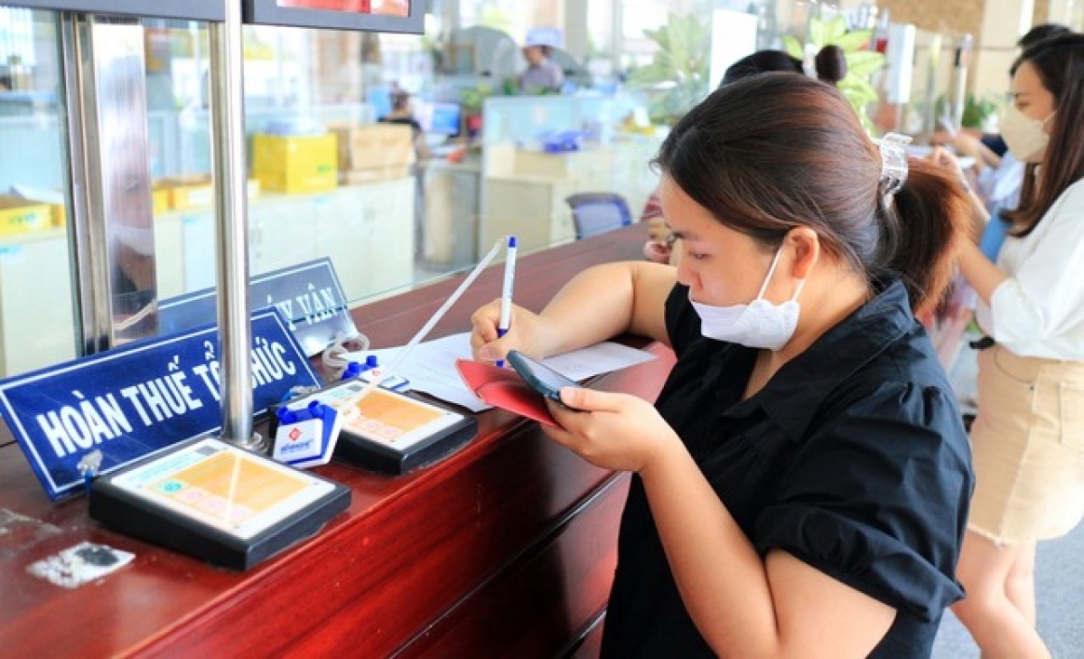 Rất nhiều chỉ đạo gỡ vướng hoàn thuế VAT nhưng thực tế, các doanh nghiệp vẫn mòn mỏi đợi chờ.