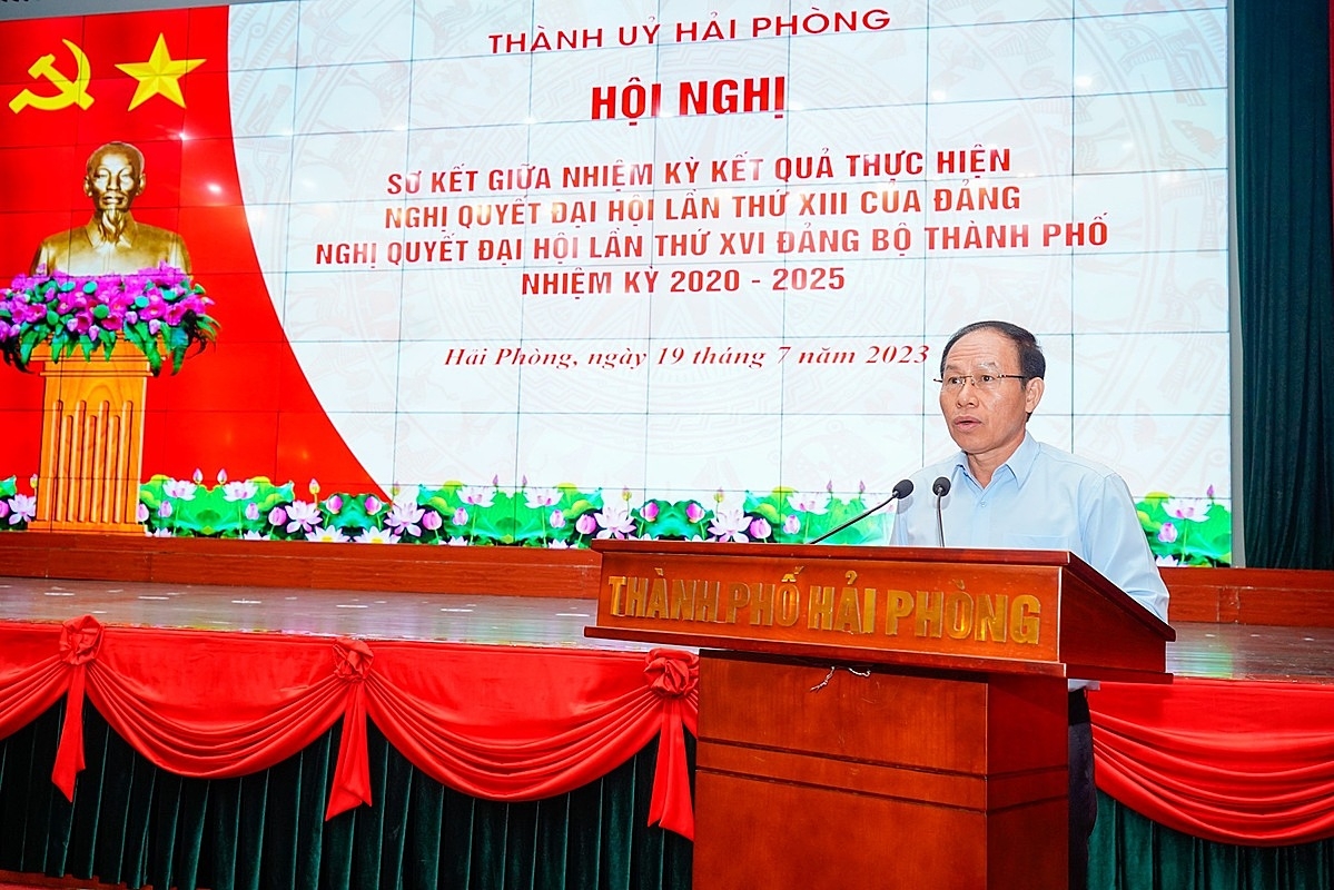 Theo Bí thư Thành ủy Hải Phòng Lê Tiến Châu, Đảng bộ TP Hải Phòng luôn coi trọng công tác giáo dục chính trị, tư tưởng và đạo đức.