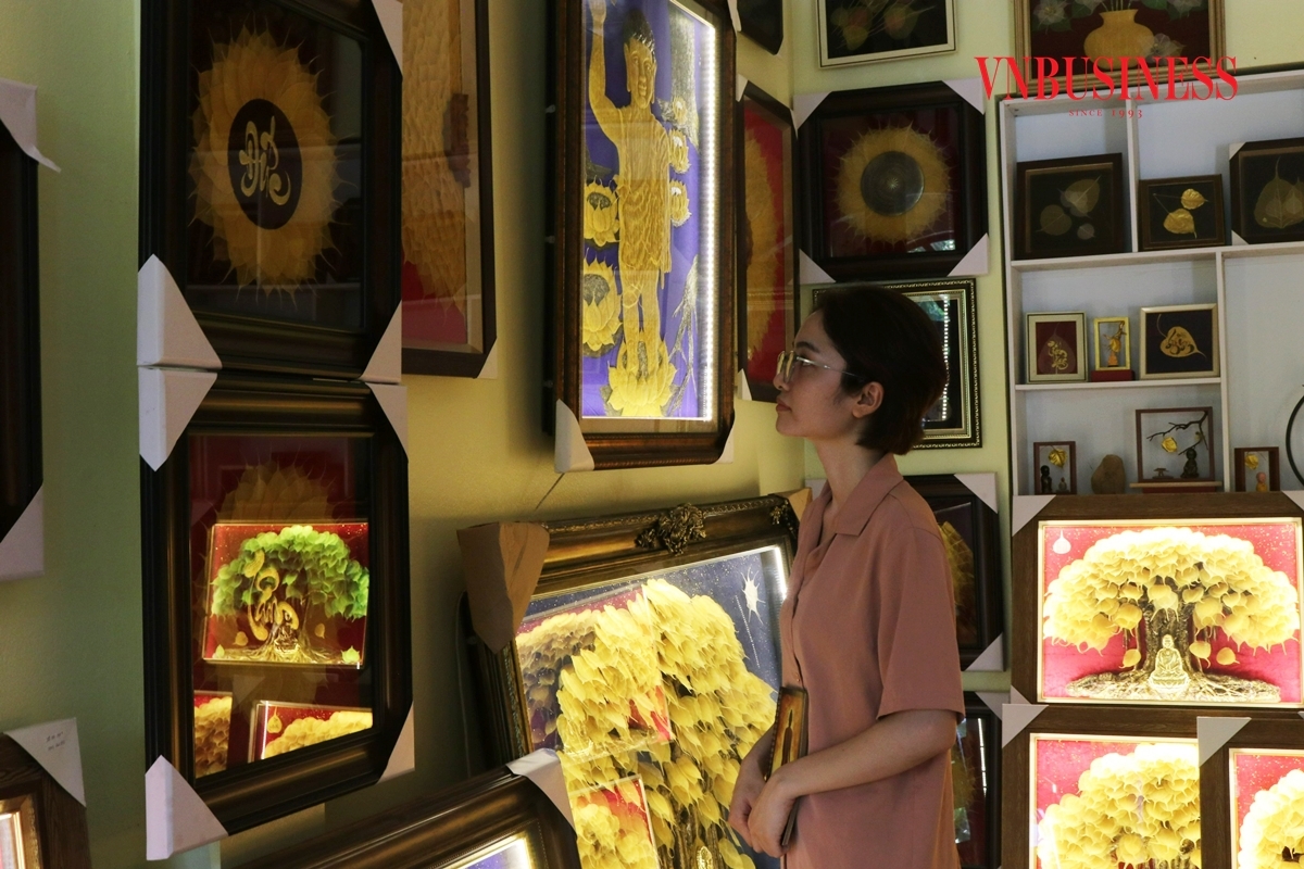 Phòng tranh Bồ đề Tây Phương là điểm đến quen thuộc của nhiều du khách mỗi khi đặt chân đến vùng đất Ninh Bình.