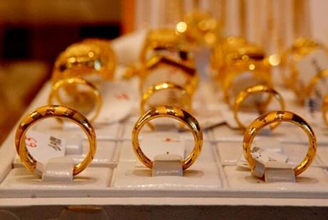 Vàng nhẫn lấy lại mốc 57 triệu đồng/lượng.