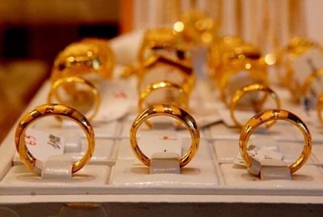 Vàng nhẫn lấy lại mốc 57 triệu đồng/lượng.