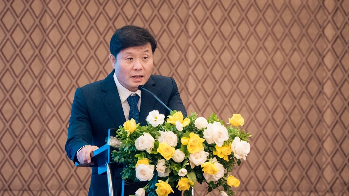 GS Vũ Hà Văn &lpar;Giám đốc Khoa học Quỹ VinIF – Tập đoàn Vingroup&rpar; khẳng định, phần thưởng lớn nhất cho VINIF trong 5 năm qua là sự tin tưởng từ các nhà khoa học, sinh viên, học viên, nghiên cứu sinh, các nhà nghiên cứu.