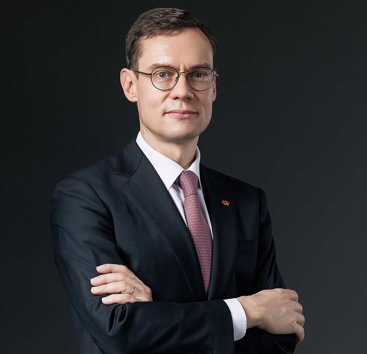 Alex Macaire - Giám đốc Khối Tài chính Tập đoàn, ngân hàng Techcombank, chia sẻ trong cuộc phỏng vấn mới nhất.