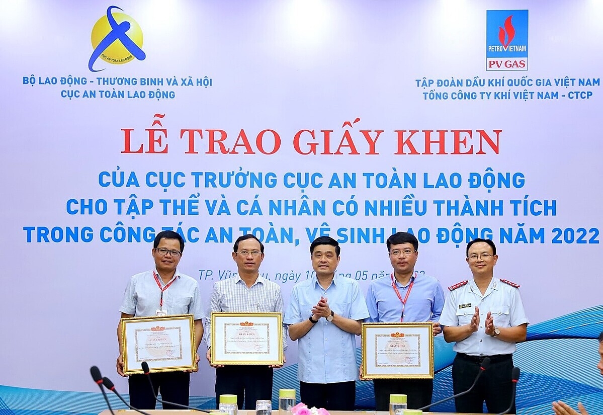 Trong 6 tháng đầu năm 2023, PV GAS tiếp tục nhận được nhiều khen thưởng, tôn vinh các thành tích xuất sắc trong lao động sản xuất kinh doanh.