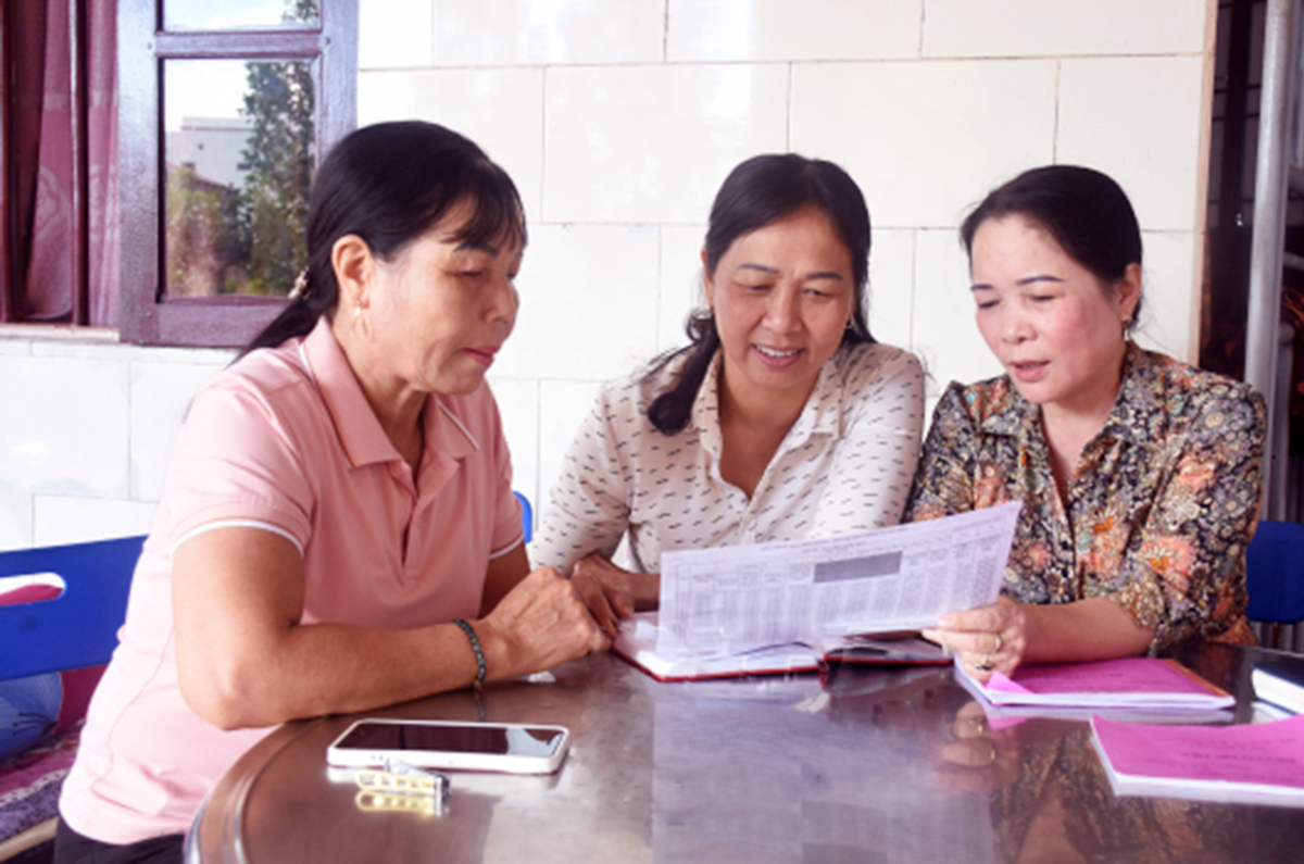 Mạng lưới nhân viên thu BHXH ở Tiền Hải đang mang lại hiệu quả tích cực &lpar;Ảnh: BTB&rpar;.