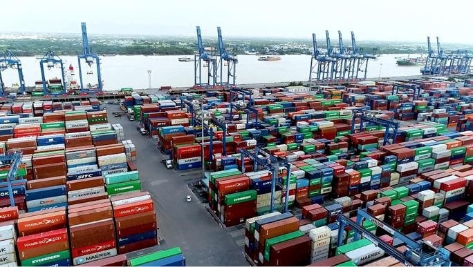 Hàng nghìn container bị bỏ quên tại các cảng biển Việt Nam