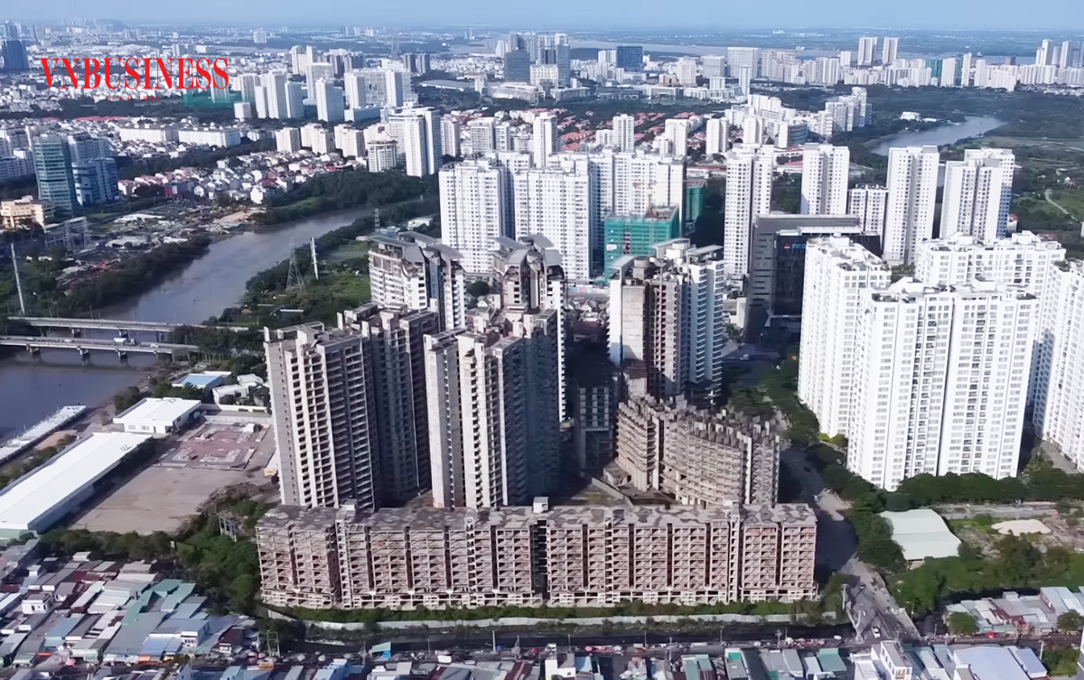 Dòng vốn ngoại chảy vào thị trường bất động sản vẫn gặp không ít trở ngại về pháp lý &lpar;Ảnh minh họa: HN&rpar;.