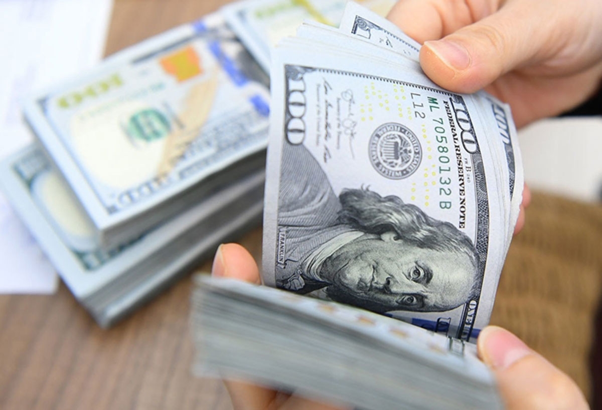 Doanh nghiệp vay vốn nước ngoài không được gửi ngân hàng quá 1 tháng