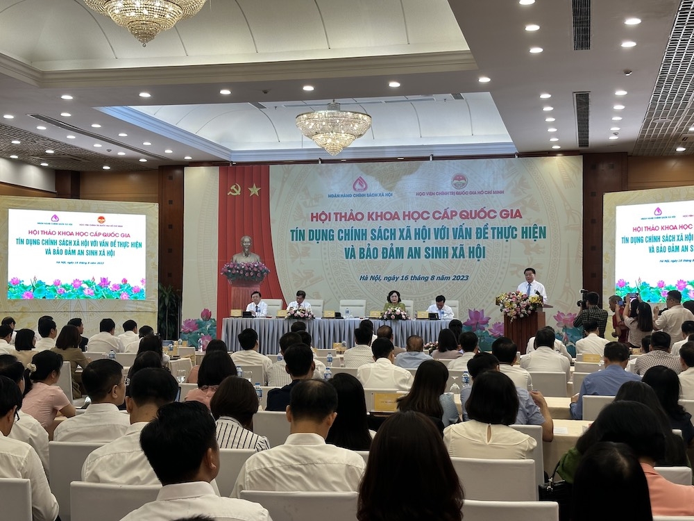 Các chuyên gia đánh giá, tín dụng chính sách góp phần giúp nông dân thoát nghèo, đẩy lùi nạn “tín dụng đen” ở nhiều địa phương.