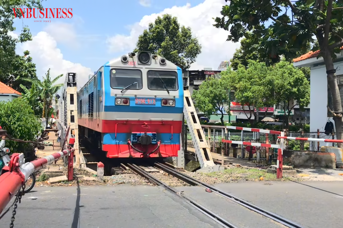Tổng công ty Đường sắt Việt Nam đề xuất hợp nhất 2 Công ty Vận tải đường sắt Hà Nội và TP.HCM.