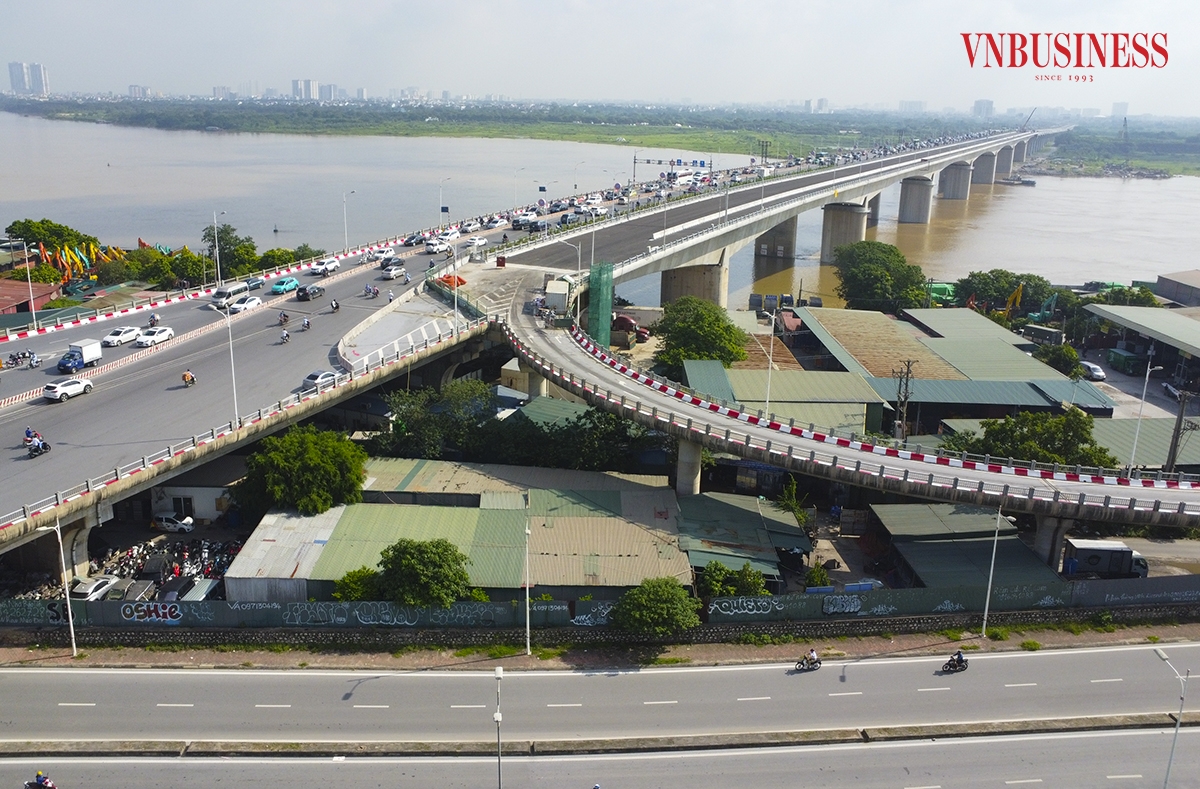 Cầu Vĩnh Tuy 2 khi đi vào hoạt động được kỳ vọng sẽ xóa điểm nghẽn giao thông trên tuyến đường Vành đai 2 đoạn cầu vượt sông Hồng.