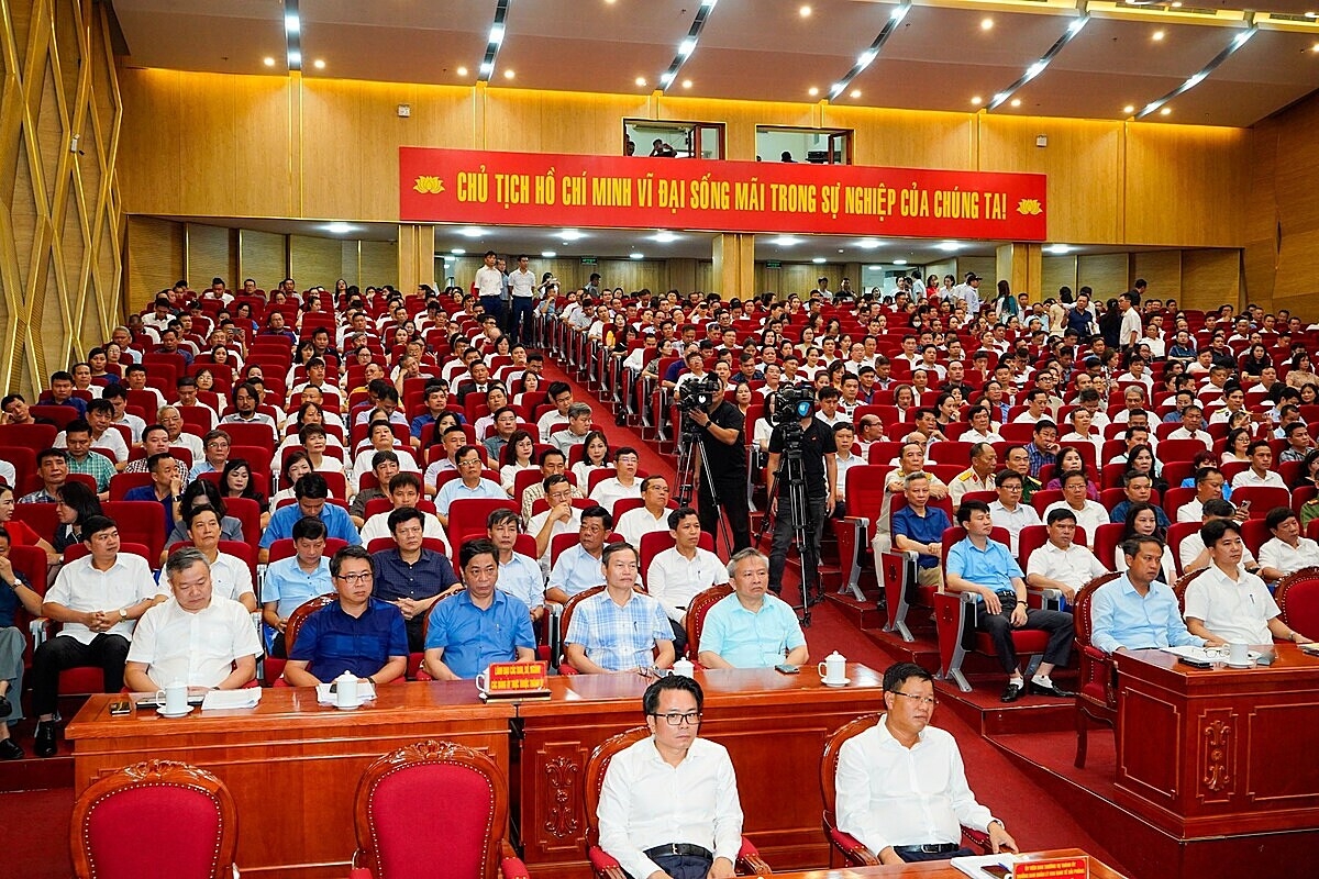 Quang cảnh hội nghị.