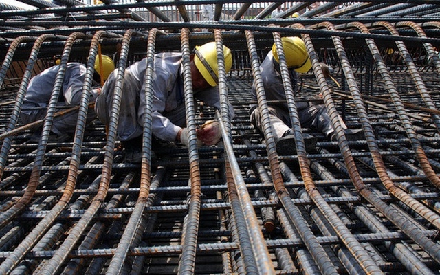 Giá thép xây dựng tiếp tục giảm lần thứ 18.