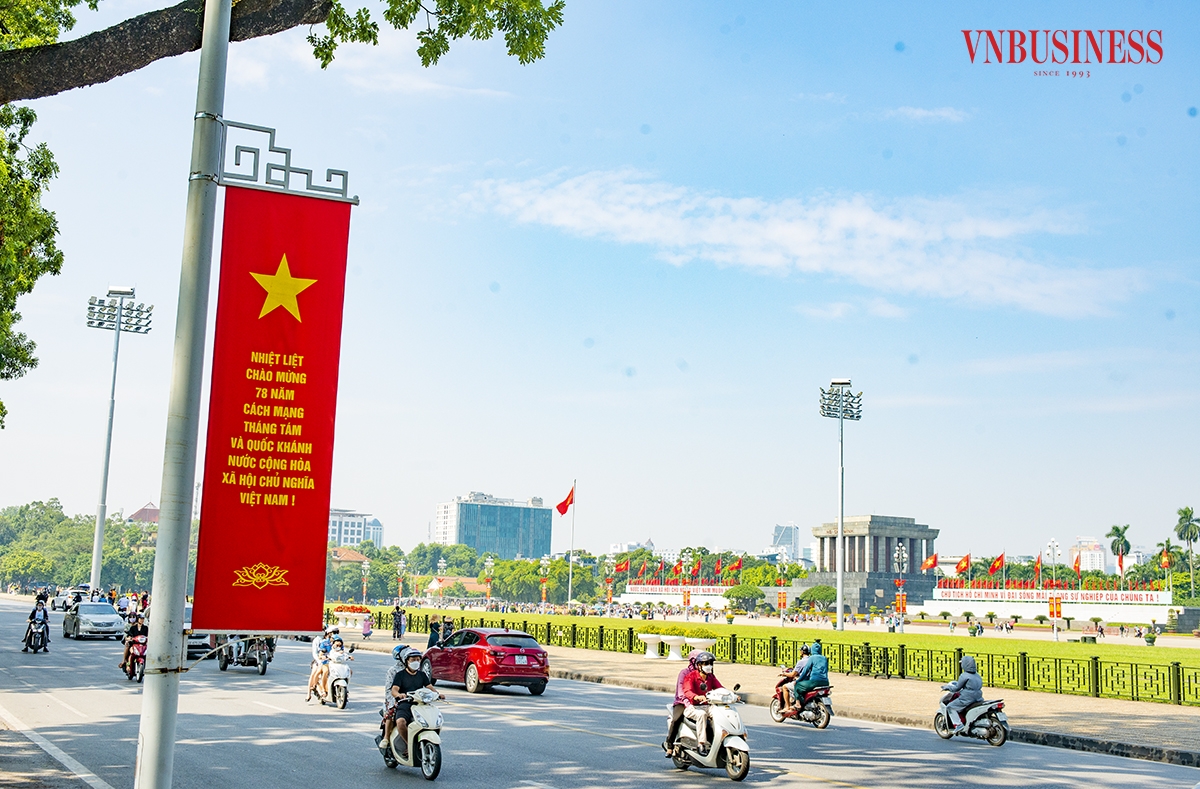 Không khí ngày Tết Độc lập tại Quảng trường Ba Đình lịch sử. Tại đây, 78 năm trước, ngày 2/9/1945, Chủ tịch Hồ Chí Minh đã đọc Bản Tuyên ngôn Độc lập, khai sinh nước Việt Nam Dân chủ Cộng hòa.