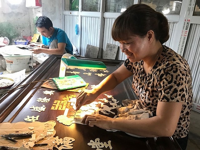 Các HTX ở các làng nghề cũng đã chủ động phát huy nội lực, sáng tạo trong việc thay đổi mẫu mã, nâng cao chất lượng sản phẩm.