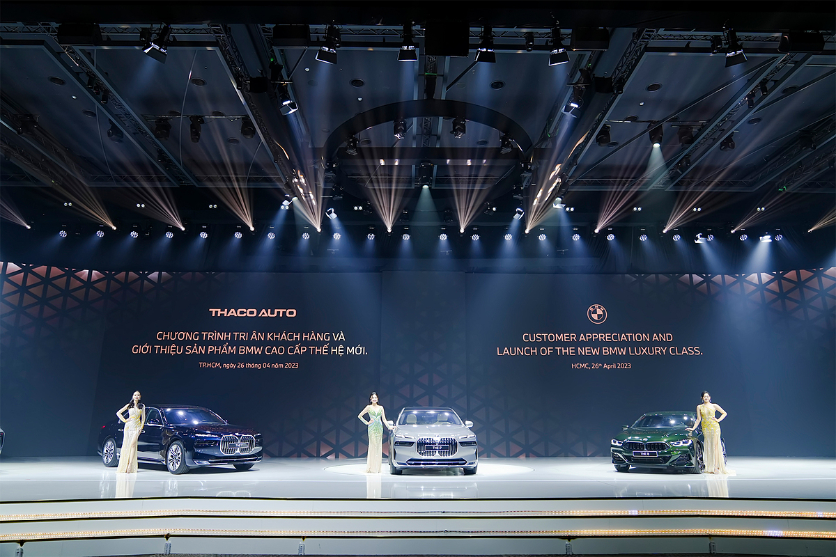 The all-new BMW i7 được người yêu xe chờ đợi bởi lần đầu tiên môt hãng xe sang tung ra dòng xe điện tại thị trường Việt Nam.