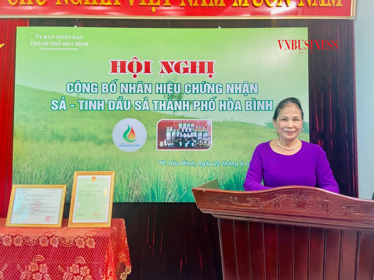 Chủ tịch HĐQT kiêm Giám đốc HTX Nông nghiệp Bản Dao Nguyễn Thị Bình đam mê với HTX, làm nông nghiệp sạch.