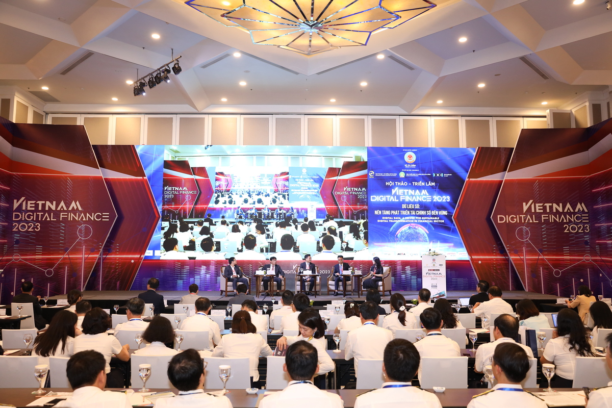 Trên 99% doanh nghiệp đã sử dụng khai, nộp và hoàn thuế; số lượng hóa đơn điện tử cơ quan thuế nhận và xử lý đạt hơn 4,22 tỷ hóa đơn.