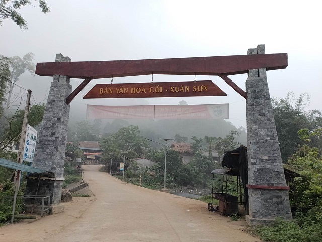 Nhiều thôn, bản, xã vùng cao của tỉnh Phú Thọ đã từng bước thay da đổi thịt, hạ tầng nông thôn miền núi có nhiều khởi sắc.