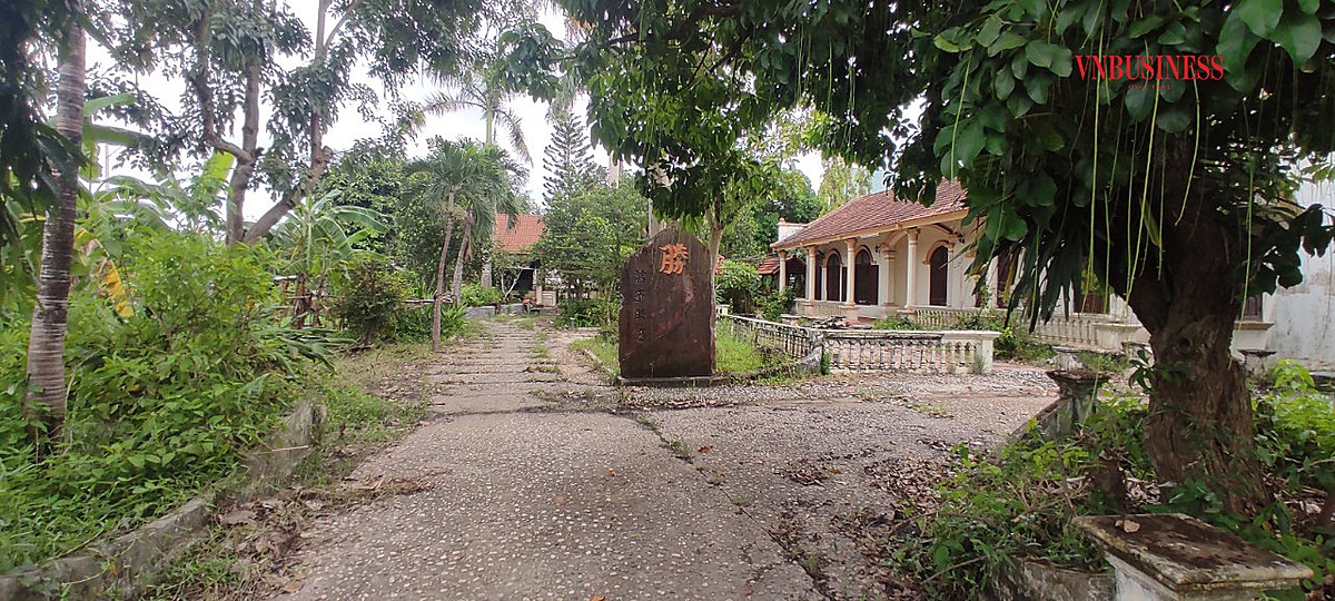 Phần đất của gia đình ông Thắng tại mặt tiền đường Nguyễn Xiển, TP. Thủ Đức bị thu hồi để triển khai dự án đường Vành đai 3. Khu vực này có giá đền bù đất nông nghiệp là 7,6 triệu đồng/m2. Ảnh: Trần Lân.
