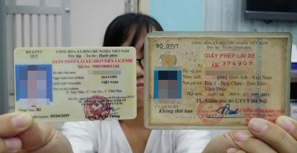 Đề xuất đổi giấy phép lái xe mô tô dạng giấy sang thẻ nhựa PET cần được xem xét kỹ lưỡng, tránh tạo gánh nặng cho người dân.