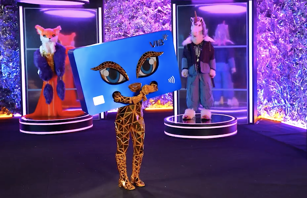 Hình ảnh ấn tượng của Quý cô Bling Bling tại The Masked Singer – Ca Sĩ Mặt Nạ 2023.