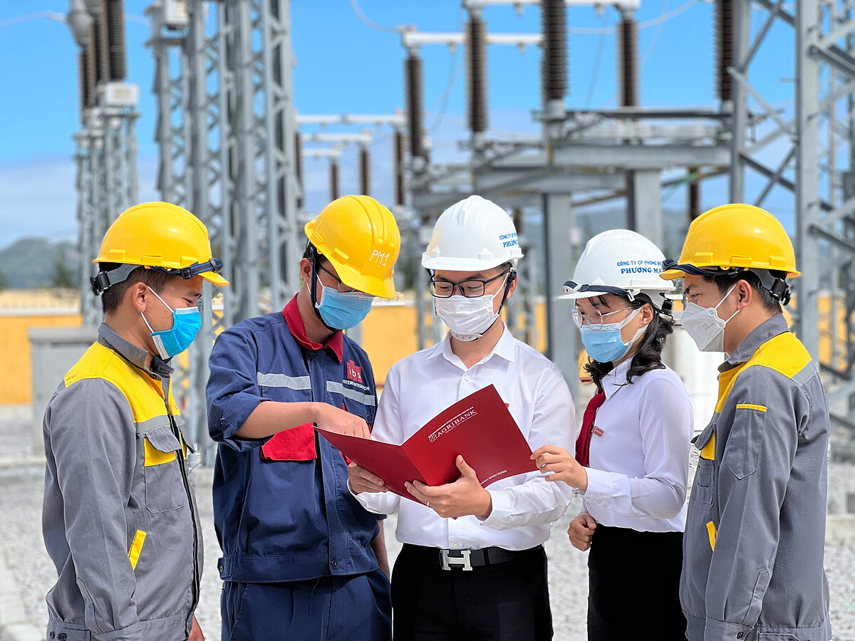 Agribank cho vay ưu đãi khách hàng doanh nghiệp đầu tư dự án 5 ngành trọng điểm năm 2023.