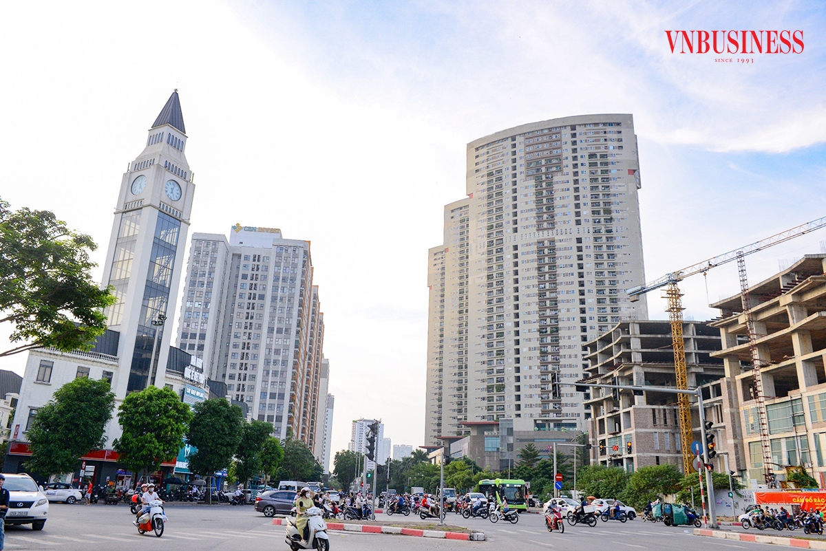 Khó khăn vẫn đang bủa vây khiến nhiều doanh nghiệp phải bán tài sản trả nợ &lpar;Ảnh minh họa: Phạm Hòa&rpar;