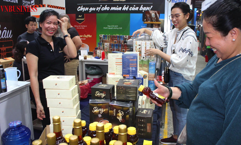 Dù còn nhiều khó khăn nhưng các doanh nghiệp F&B vẫn lạc quan tìm kiếm cơ hội để “thoát đáy” trong 3 tháng cuối năm nay.