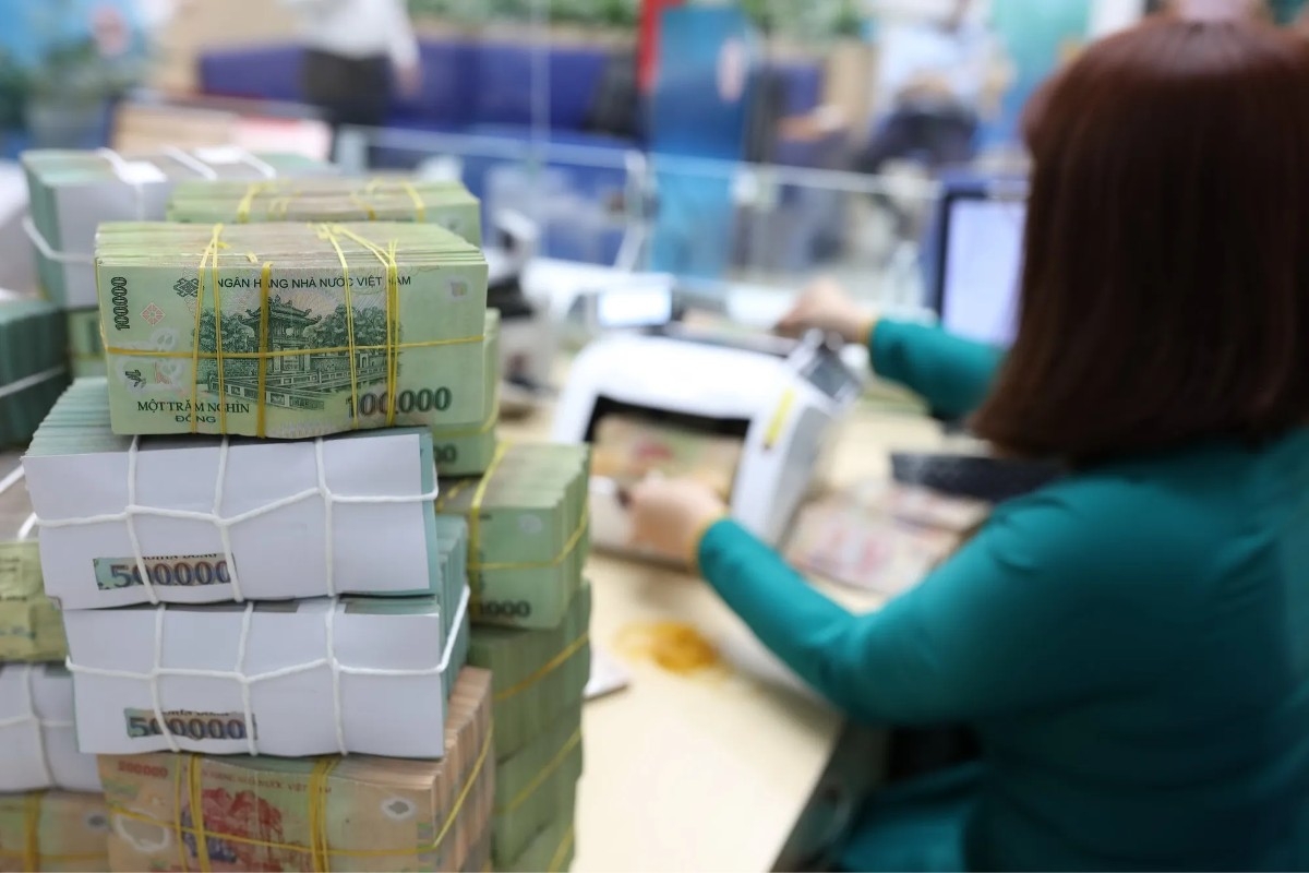 TS Nguyễn Trí Hiếu dự báo tiền gửi ngân hàng vẫn tiếp tục tăng trong thời gian tới.