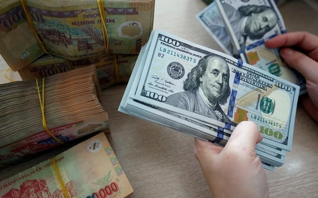 Hiện nay, nhà đầu tư nước ngoài được sở hữu tối đa 30% vốn tại một tổ chức tín dụng trong nước.