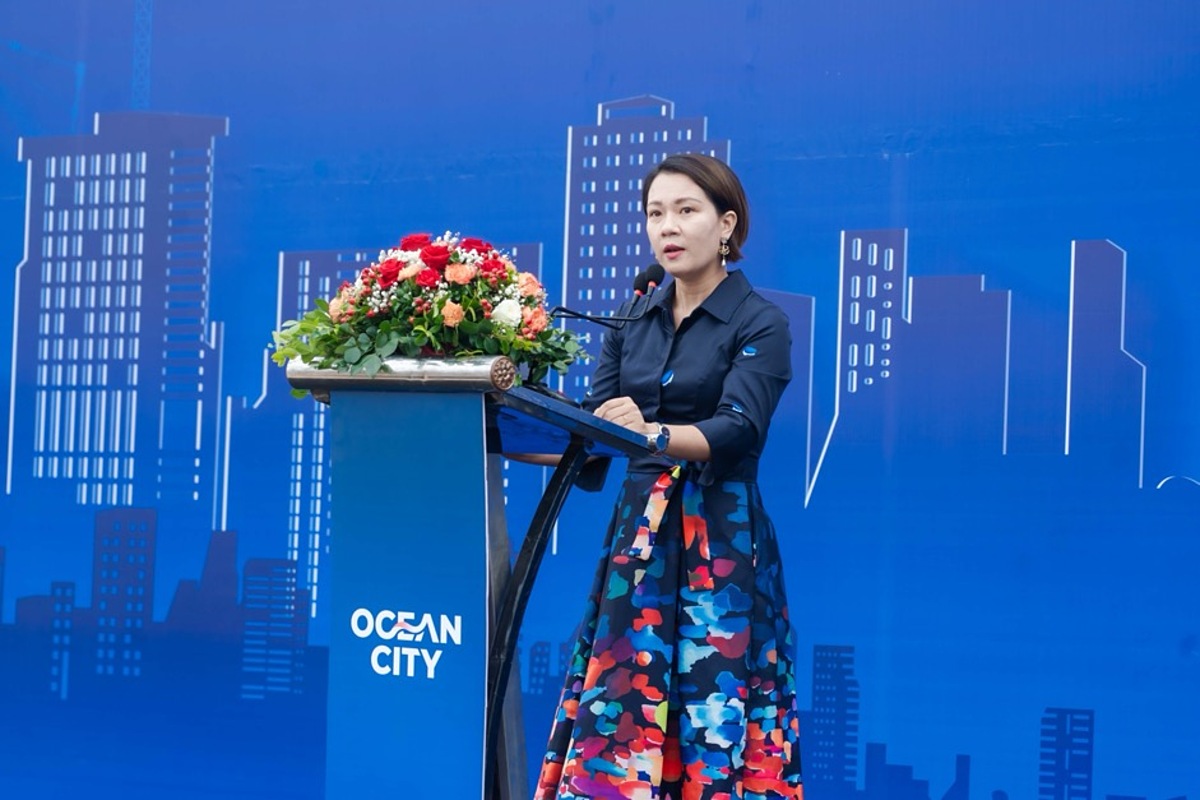 Bà Nguyễn Thu Hằng - Tổng giám đốc Công ty Cổ phần Vinhomes phát biểu tại Lễ khởi công toà nhà văn phòng tại Ocean City.