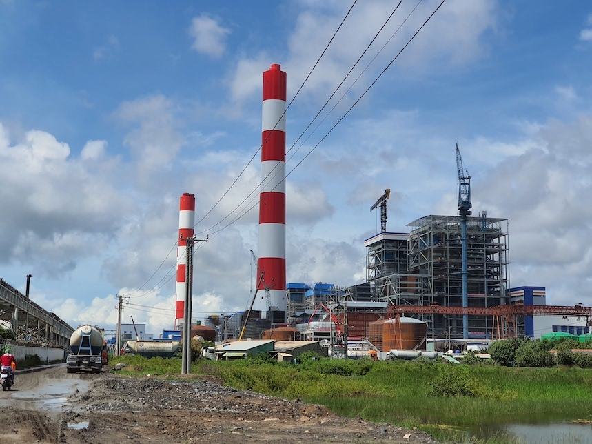 Nguy cơ thiếu điện vì nhiều dự án nguồn điện chậm tiến độ.